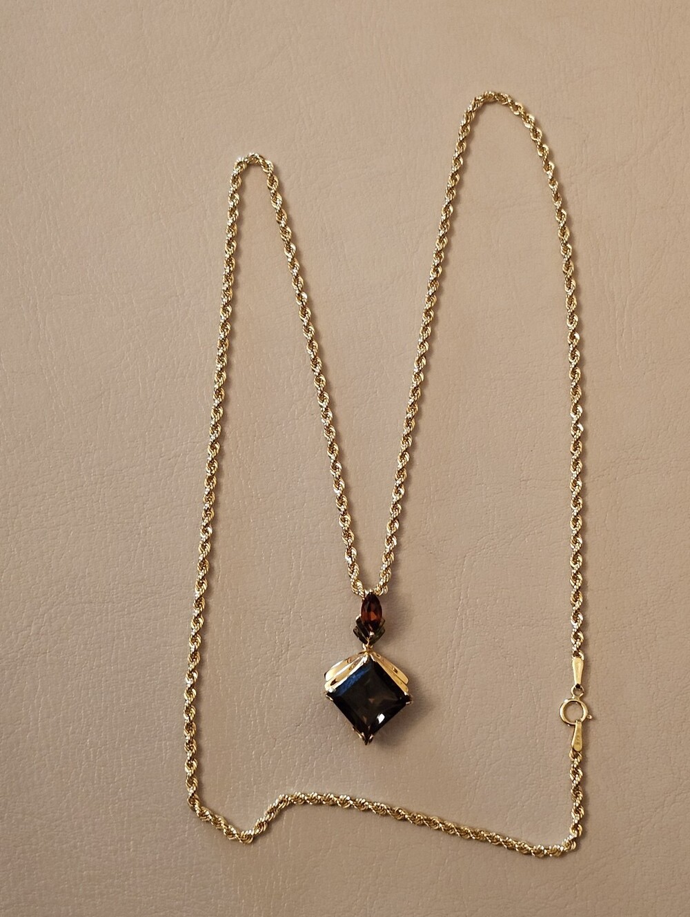 14KT YELLOW GOLD SMOKY QUARTZ & CITRINE PENDANT VINTAGE + 10kt GOLD NECKLACE